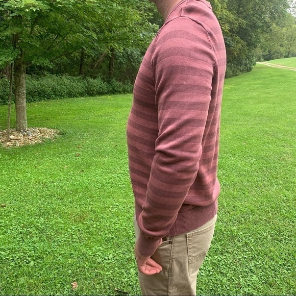 BUNDLE of 2 Express blue and red vintage dyed striped light crew neck sweaters - Picture 3 of 10